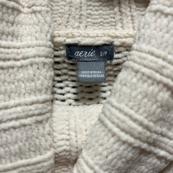 Aerie Cream Oversized Knit Turtleneck Sweater - Picture 6 of 6